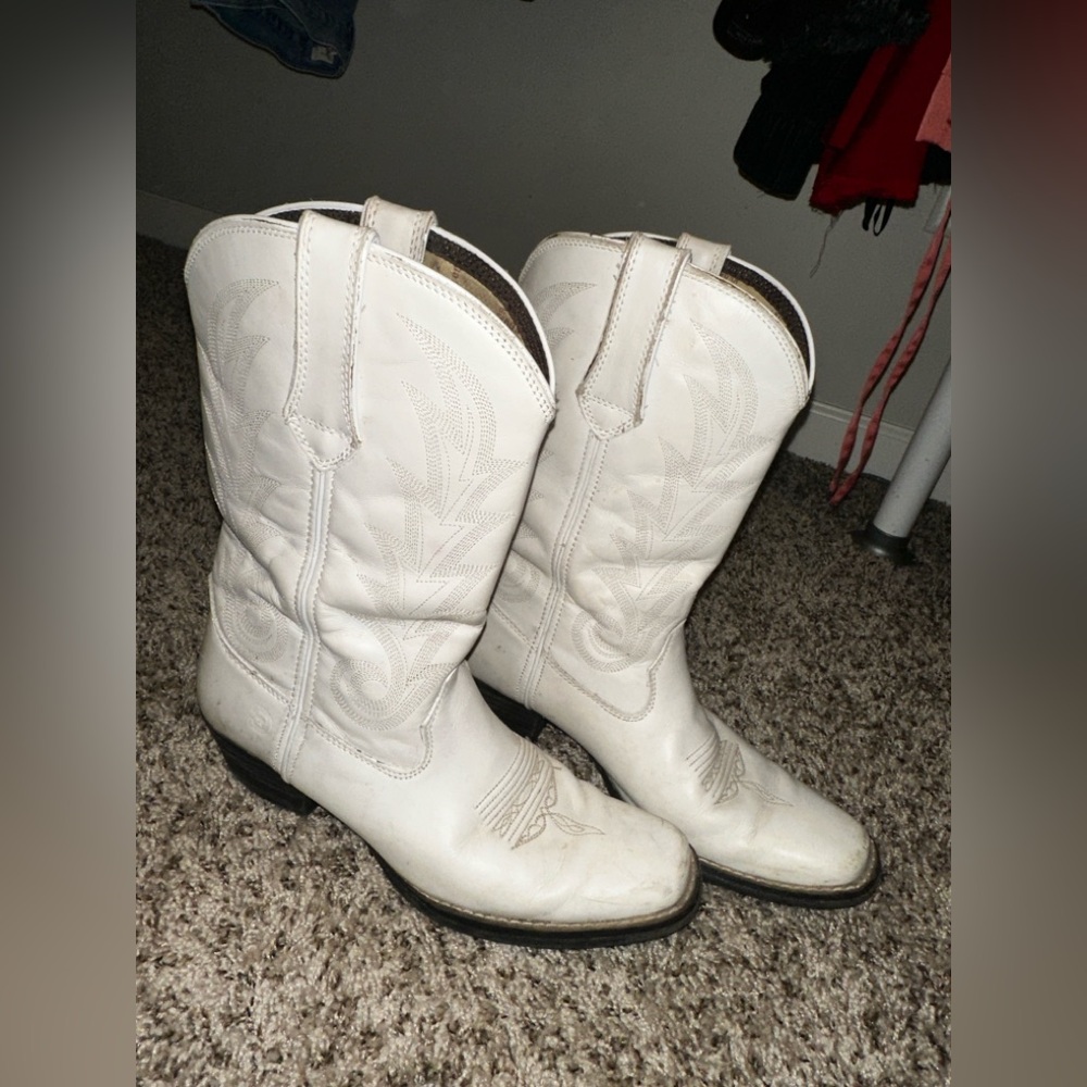 White Durango fashion square toe boots - 9.5